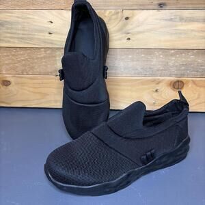 Slip On Shoes Women Size 7.5 Black No Laces
